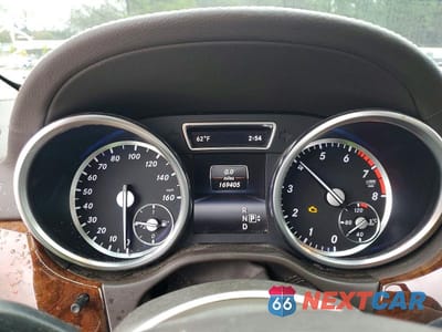 Zdjęcie 9 z 13 samochodu: 2015 MERCEDES-BENZ GL 550 4MATIC VIN:4JGDF7DE0FA441172 - miniatura