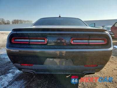 Zdjęcie 6 z 11 samochodu: 2016 DODGE CHALLENGER SXT VIN:2C3CDZAG4GH202982 - miniatura