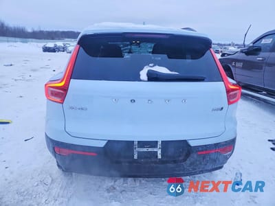 Zdjęcie 6 z 14 samochodu: 2025 VOLVO XC40 PLUS VIN:YV4L12UCXS2465867 - miniatura