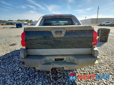 Zdjęcie 6 z 12 samochodu: 2002 CHEVROLET AVALANCHE C1500 VIN:3GNEC13T12G290196 - miniatura