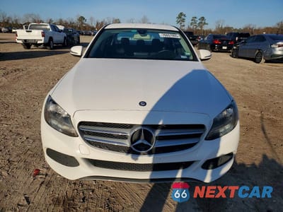 Piąte zdjęcie samochodu w środku: 2016 MERCEDES-BENZ C 300 VIN:55SWF4JB5GU106583 - miniatura