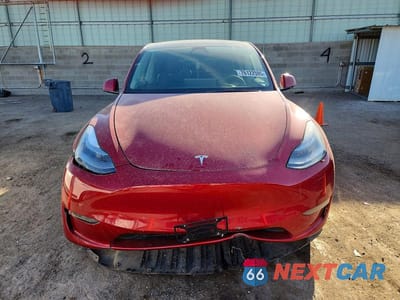 Piąte zdjęcie samochodu w środku: 2025 TESLA MODEL Y VIN:7SAYGDEF9SA363954 - miniatura