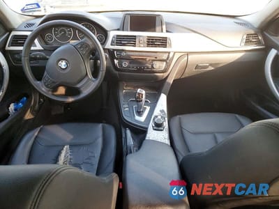 Zdjęcie 8 z 11 samochodu: 2017 BMW 320 I VIN:WBA8E1G58HNU13050 - miniatura
