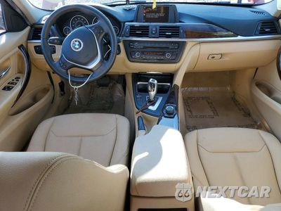 Zdjęcie 8 z 11 samochodu: 2015 BMW 328 I VIN:WBA3A5C57FF606476 - miniatura