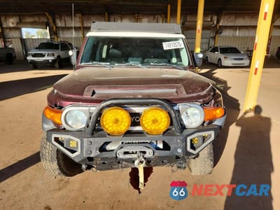 Piąte zdjęcie samochodu w środku: 2007 TOYOTA FJ CRUISER VIN:JTEBU11F570047097 - miniatura