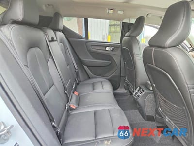 Zdjęcie 11 z 13 samochodu: 2025 VOLVO XC40 PLUS VIN:YV4L12UEXS2530525 - miniatura