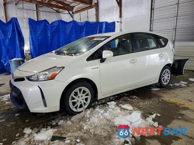 2015 TOYOTA PRIUS V JTDZN3EU0FJ024615 - główne zdjęcie licytacji z USA - miniatura