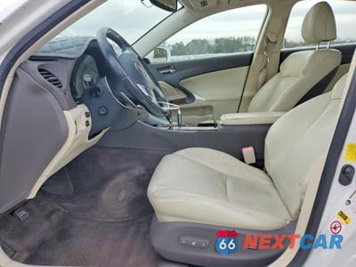 Zdjęcie 7 z 12 samochodu: 2011 LEXUS IS 250 BASE VIN:JTHCF5C26B5049052 - miniatura