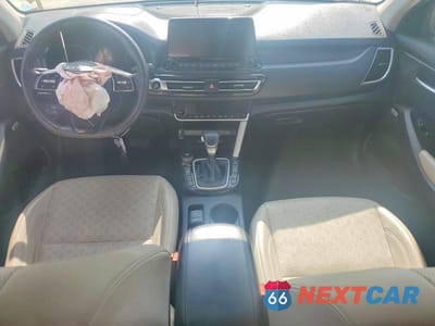 Zdjęcie 8 z 11 samochodu: 2023 KIA SELTOS SX VIN:KNDETCA23P7385697 - miniatura