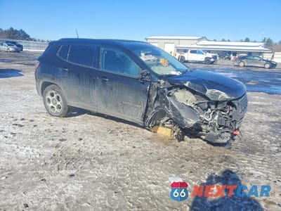 Czwarte zdjęcie samochodu z boku: 2022 JEEP COMPASS TRAILHAWK VIN:3C4NJDDB7NT193215 - miniatura