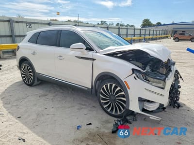 Czwarte zdjęcie samochodu z boku: 2019 LINCOLN NAUTILUS BLACK LABEL VIN:2LMPJ7J98KBL36420 - miniatura