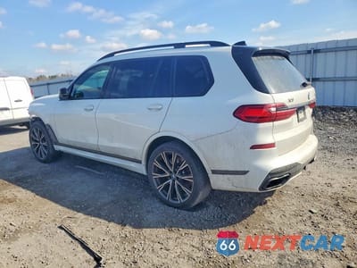 Drugie zdjęcie samochodu z przodu: 2021 BMW X7 M50I VIN:5UXCX6C07M9F81362 - miniatura