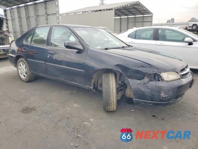 Czwarte zdjęcie samochodu z boku: 1998 NISSAN ALTIMA 4D VIN:1N4DL01D3WC108927 - miniatura