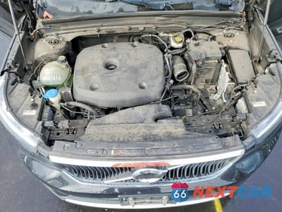 Zdjęcie 11 z 13 samochodu: 2019 VOLVO XC40 T5 MOMENTUM VIN:YV4162UK5K2053369 - miniatura