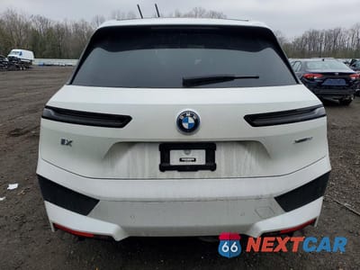 Zdjęcie 6 z 13 samochodu: 2023 BMW IX XDRIVE50 VIN:WB523CF08PCL95980 - miniatura