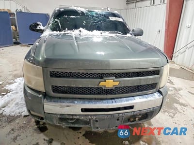 Piąte zdjęcie samochodu w środku: 2011 CHEVROLET SILVERADO K1500 LT VIN:1GCRKSE34BZ208073 - miniatura