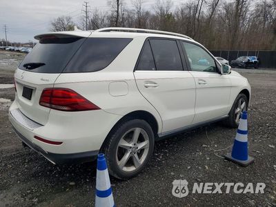 Trzecie zdjęcie samochodu z tyłu: 2017 MERCEDES-BENZ GLE 350 4MATIC VIN:4JGDA5HB6HA872671 - miniatura
