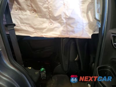 Zdjęcie 10 z 12 samochodu: 2019 CHEVROLET TAHOE C1500 LS VIN:1GNSCAKC0KR305226 - miniatura