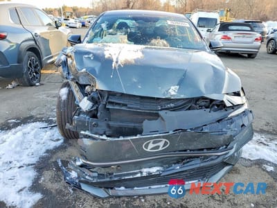 Piąte zdjęcie samochodu w środku: 2025 HYUNDAI ELANTRA SEL SPORT VIN:KMHLM4DG8SU872644 - miniatura
