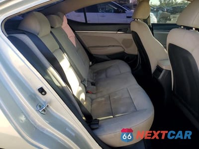 Zdjęcie 10 z 12 samochodu: 2017 HYUNDAI ELANTRA SE VIN:KMHD74LFXHU092531 - miniatura