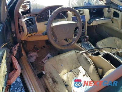 Zdjęcie 8 z 12 samochodu: 1996 MERCEDES-BENZ E 320 VIN:WDBJF55F2TJ013035 - miniatura