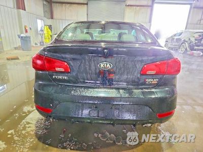 Zdjęcie 6 z 11 samochodu: 2014 KIA FORTE EX VIN:KNAFX6A87E5172871 - miniatura