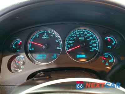 Zdjęcie 9 z 13 samochodu: 2011 CHEVROLET SUBURBAN K1500 LTZ VIN:1GNSKKE30BR230225 - miniatura