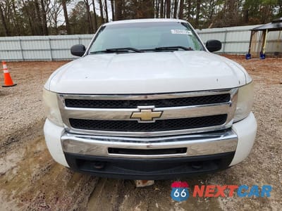 Piąte zdjęcie samochodu w środku: 2010 CHEVROLET SILVERADO K1500 LT VIN:3GCRKSEA2AG210935 - miniatura