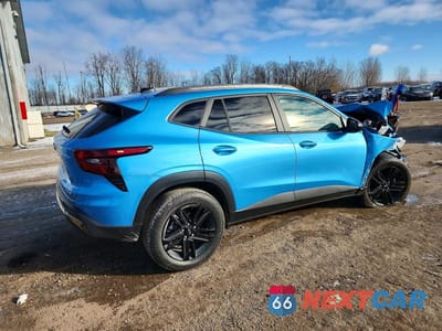 Trzecie zdjęcie samochodu z tyłu: 2025 CHEVROLET TRAX ACTIV VIN:KL77LKEP8SC159726 - miniatura