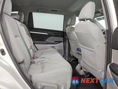 Zdjęcie 11 z 14 samochodu: 2015 TOYOTA HIGHLANDER LE VIN:5TDZARFH9FS014023 - miniatura