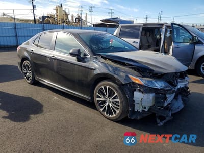 Czwarte zdjęcie samochodu z boku: 2019 TOYOTA CAMRY HYBRID VIN:4T1B21HK4KU011279 - miniatura