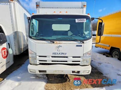 Piąte zdjęcie samochodu w środku: 2011 ISUZU NPR HD BOX TRUCK VIN:JALC4W167B7002747 - miniatura