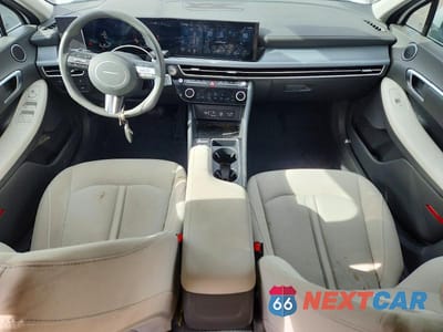 Zdjęcie 8 z 13 samochodu: 2024 HYUNDAI SONATA SEL VIN:KMHL64JA8RA400871 - miniatura