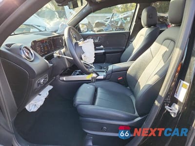 Zdjęcie 7 z 12 samochodu: 2025 MERCEDES-BENZ GLB 250 VIN:W1N4M4GB1SW413624 - miniatura