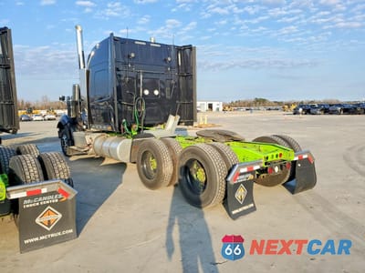Trzecie zdjęcie samochodu z tyłu: 2023 INTERNATIONAL HX520 SEMI TRUCK VIN:3HSPAAPR5PN428662 - miniatura