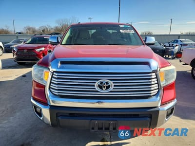 Piąte zdjęcie samochodu w środku: 2014 TOYOTA TUNDRA CREWMAX LIMITED VIN:5TFFY5F1XEX171854 - miniatura