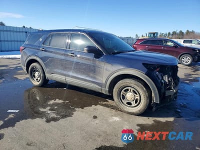 Czwarte zdjęcie samochodu z boku: 2025 FORD EXPLORER POLICE INTERCEPTOR VIN:1FM5K8AW0SGB70432 - miniatura