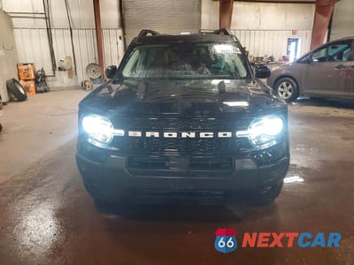 Piąte zdjęcie samochodu w środku: 2025 FORD BRONCO SPORT OUTER BANKS VIN:3FMCR9CN5SRF36830 - miniatura