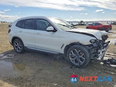 Czwarte zdjęcie samochodu z boku: 2022 BMW X3 SDRIVE30I VIN:WBX47DP00NN176828 - miniatura