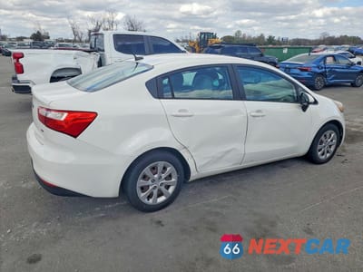 Trzecie zdjęcie samochodu z tyłu: 2016 KIA RIO LX VIN:KNADM4A38G6598526 - miniatura