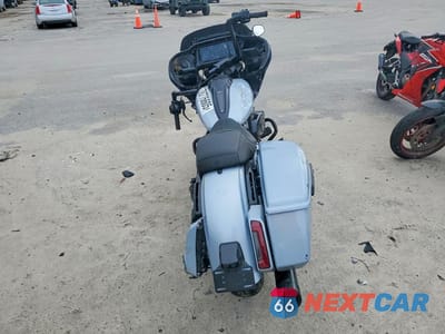 Czwarte zdjęcie samochodu z boku: 2024 HARLEY-DAVIDSON FLTRX VIN:1HD1KH71XRB632547 - miniatura