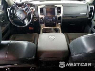Zdjęcie 8 z 12 samochodu: 2018 RAM 1500 SLT VIN:3C6RR6LT0JG210012 - miniatura