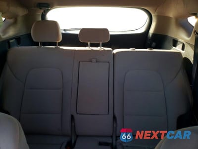Zdjęcie 10 z 13 samochodu: 2019 HYUNDAI TUCSON SE VIN:KM8J2CA41KU978032 - miniatura