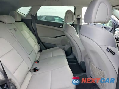 Zdjęcie 11 z 13 samochodu: 2018 HYUNDAI TUCSON SE VIN:KM8J23A42JU836173 - miniatura