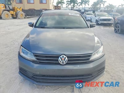 Piąte zdjęcie samochodu w środku: 2015 VOLKSWAGEN JETTA BASE VIN:3VW2K7AJ5FM284778 - miniatura