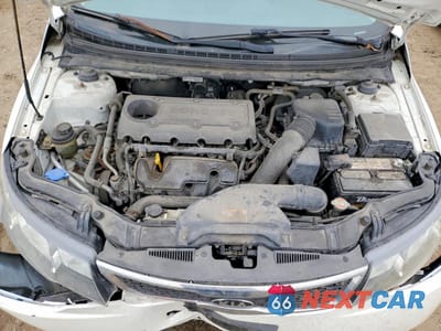 Zdjęcie 11 z 12 samochodu: 2012 KIA FORTE EX VIN:KNAFU4A21C5575220 - miniatura