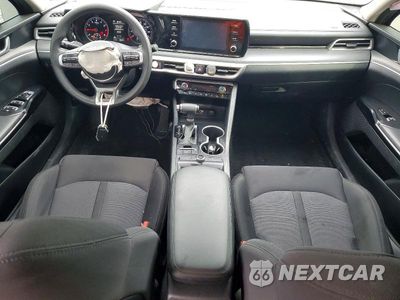 Zdjęcie 8 z 12 samochodu: 2023 KIA K5 LXS VIN:5XXG14J20PG204339 - miniatura
