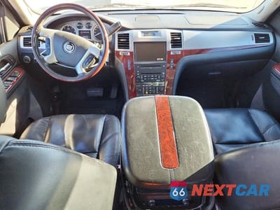 Zdjęcie 8 z 11 samochodu: 2010 CADILLAC ESCALADE EXT LUXURY VIN:3GYVKMEF4AG256640 - miniatura