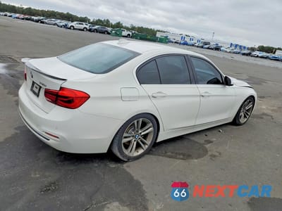 Trzecie zdjęcie samochodu z tyłu: 2017 BMW 330 I VIN:WBA8B9G32HNU56935 - miniatura