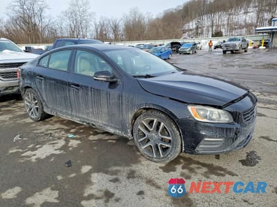 Czwarte zdjęcie samochodu z boku: 2017 VOLVO S60 DYNAMIC VIN:YV140MTL2H2420285 - miniatura